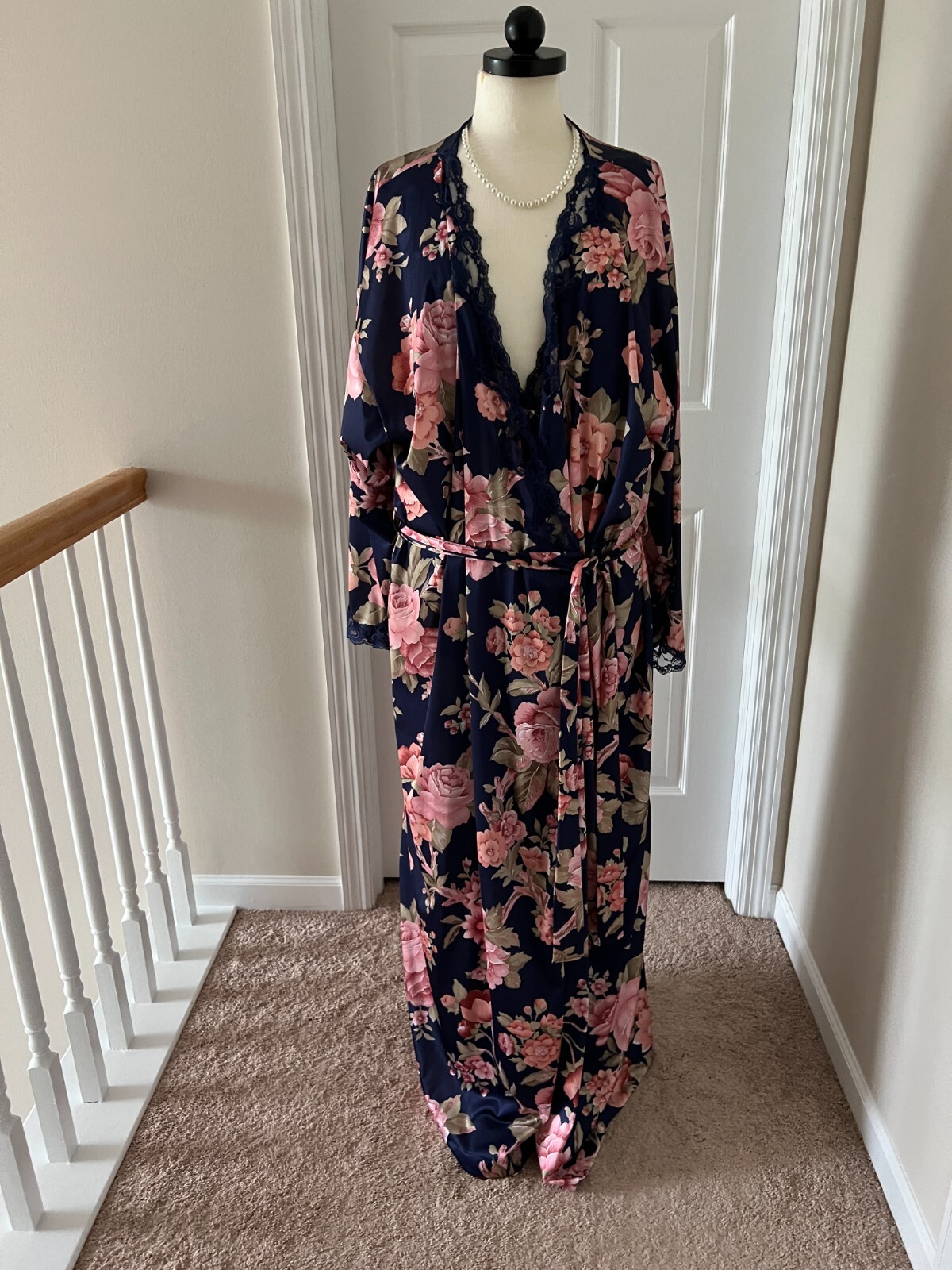 VTG Lorraine nightgown lace embroidery & matching Robe 3X XXXL