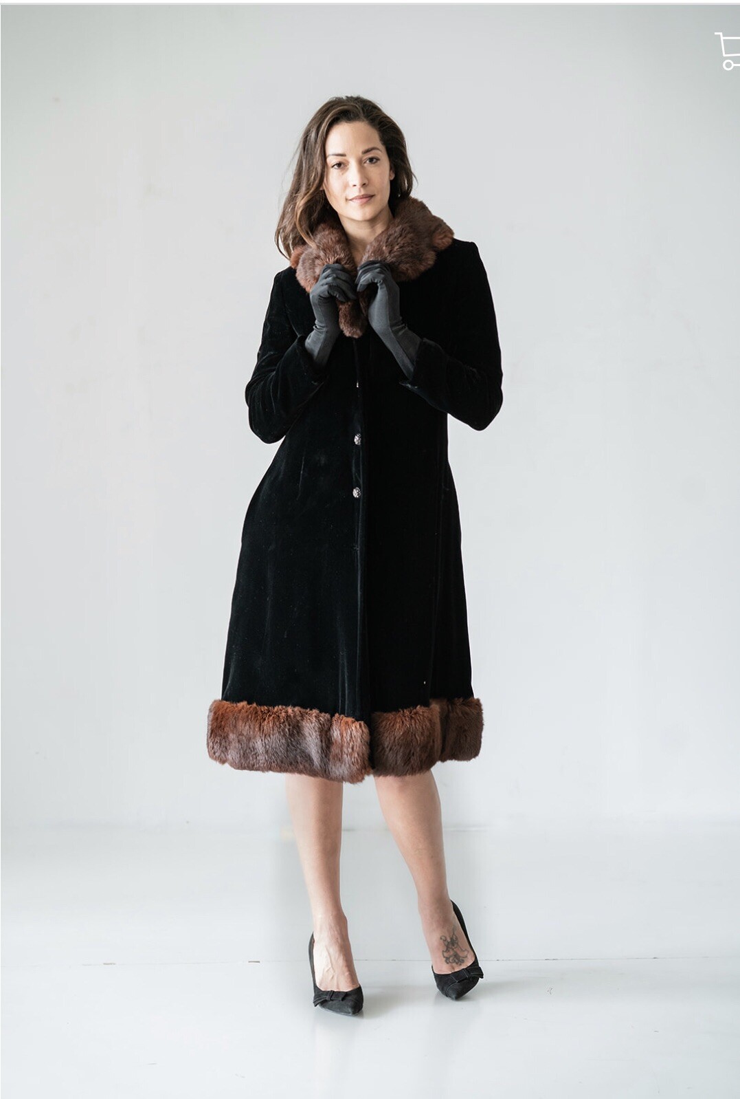 Elegant Vintage Black Velvet Coat, Rich Red Brown Fur Collar & Hem, 1930’-40’s