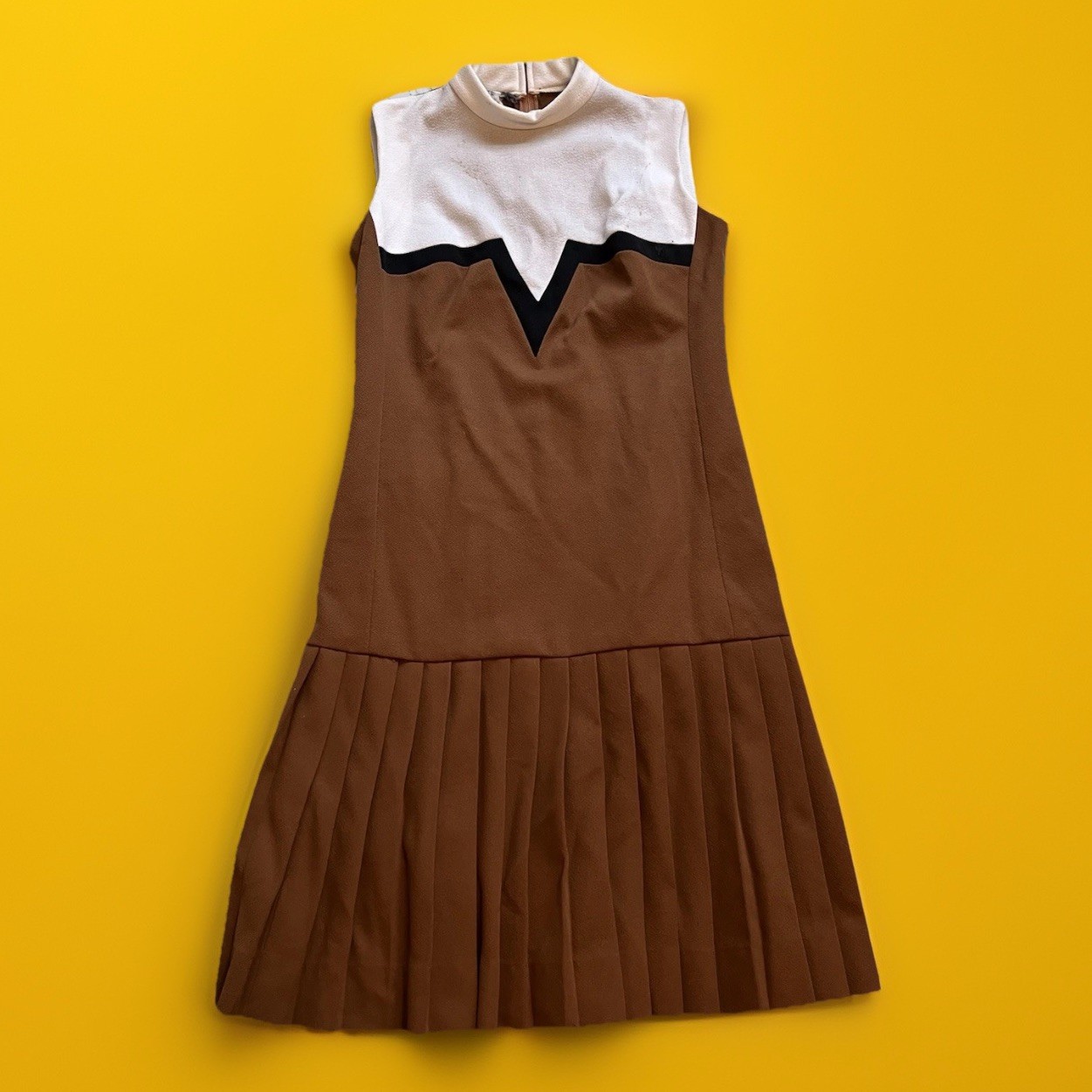 Vintage Empress Of Dallas Pleated Brown Cheerleader Sleeveless Dress, Medium