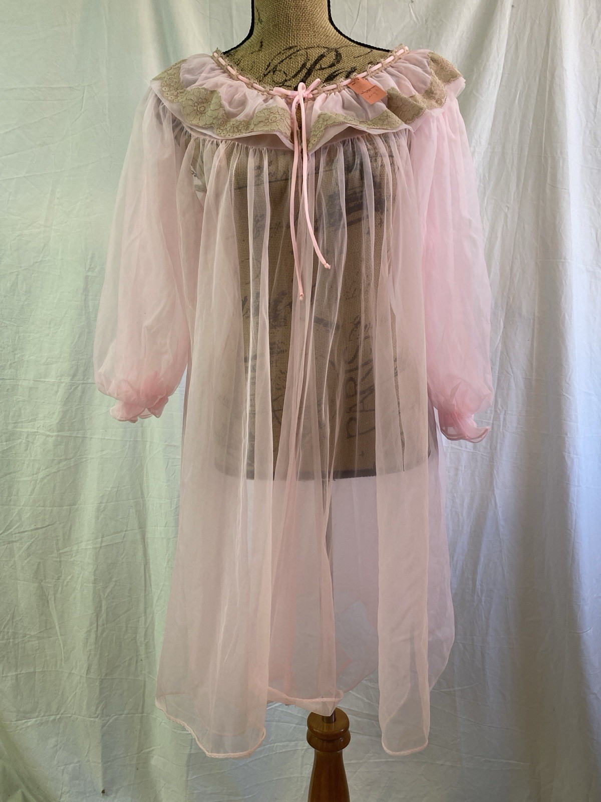Vintage Lisette Chiffon Pink Lace Trim Sheer Peignoir Robe Large New Old Stock