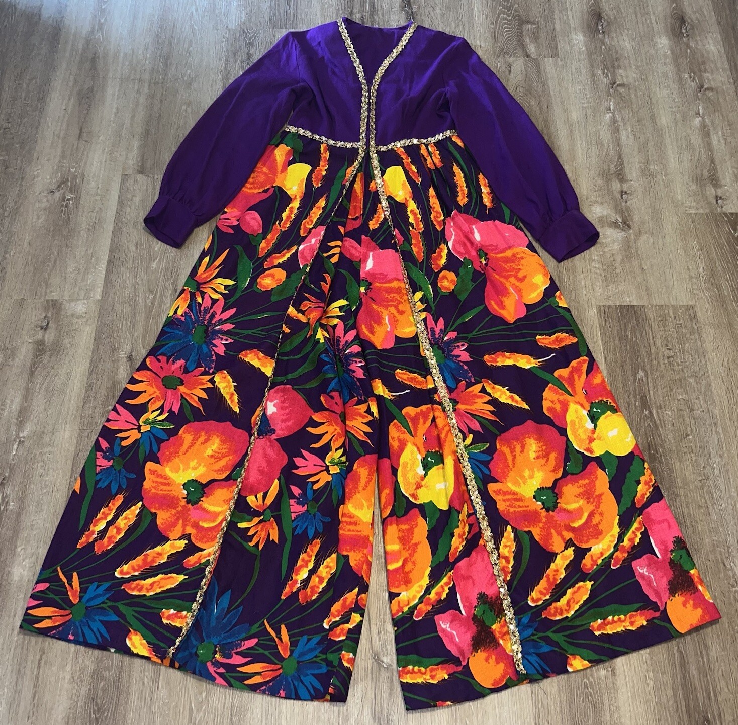 VTG 60s 70s Floral Vibrant Maxi Dress Gold Trim Baggy Wide Leg 18×54 READ
