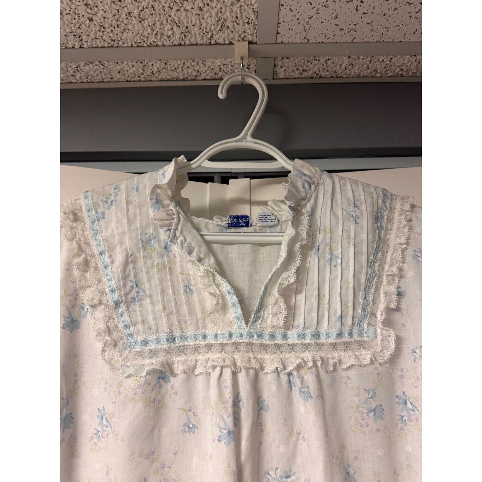 Vintage Lewis Frimel Floral Nightgown Women’s Blue White Cottagecore Prairie Lg