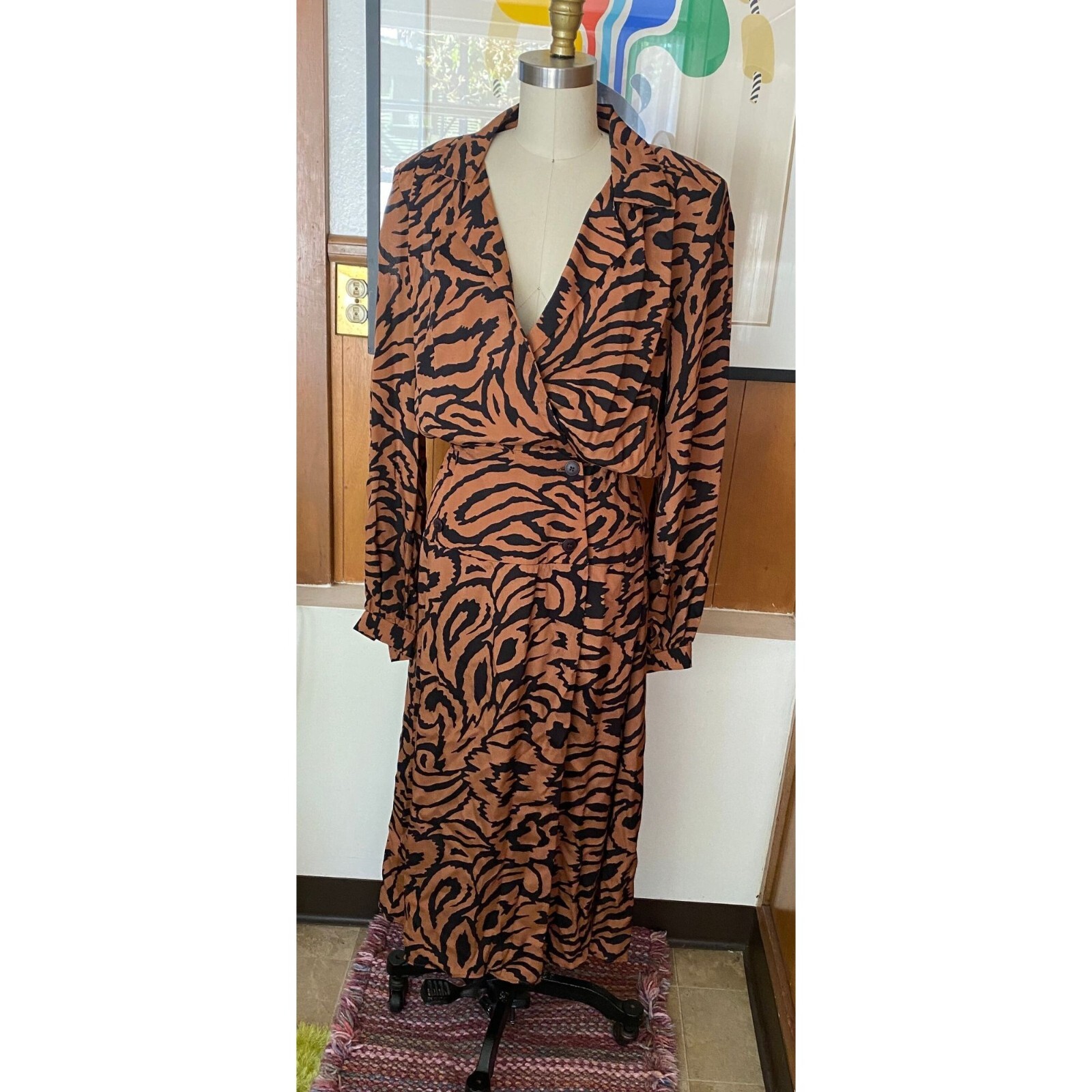 VTG Rayon Warren Z Dress Sz 6 8 M animal print cheetah 80’s puff sleeve low v
