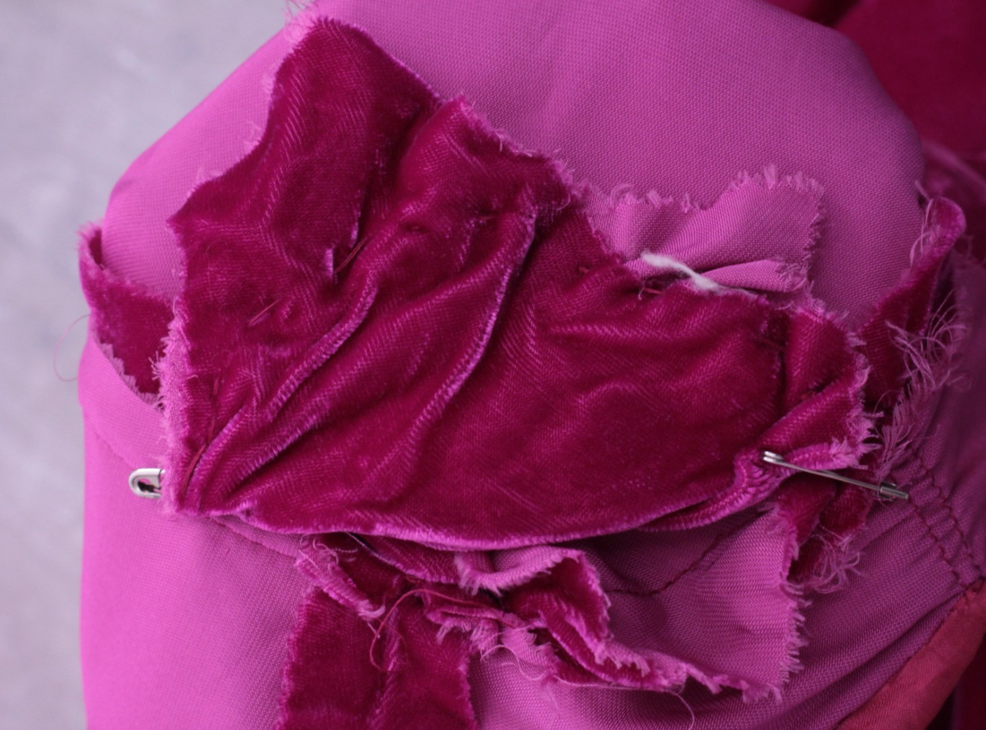 Vtg 30s Dark Fuchsia Velvet Maxi Dress W/ Ruched Bust & Sleeves Sz S 1930s