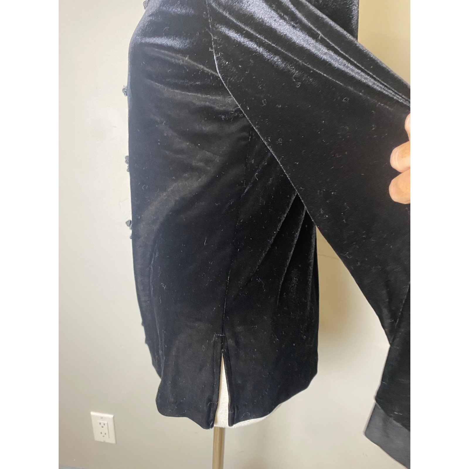 Whirlaway Frocks Vintage 90s Black Velvet Frog Closure Mandarin Top Sz 8P Asian