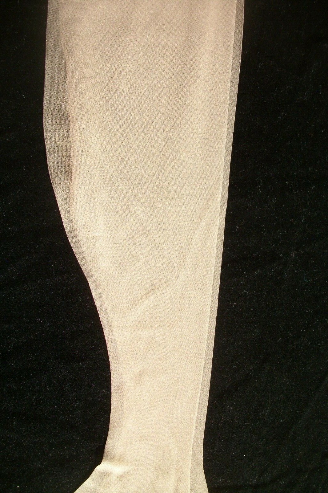 Vintage Stockings Alba Micro Mesh Seamless 15 Denier Nylon 10A Beige