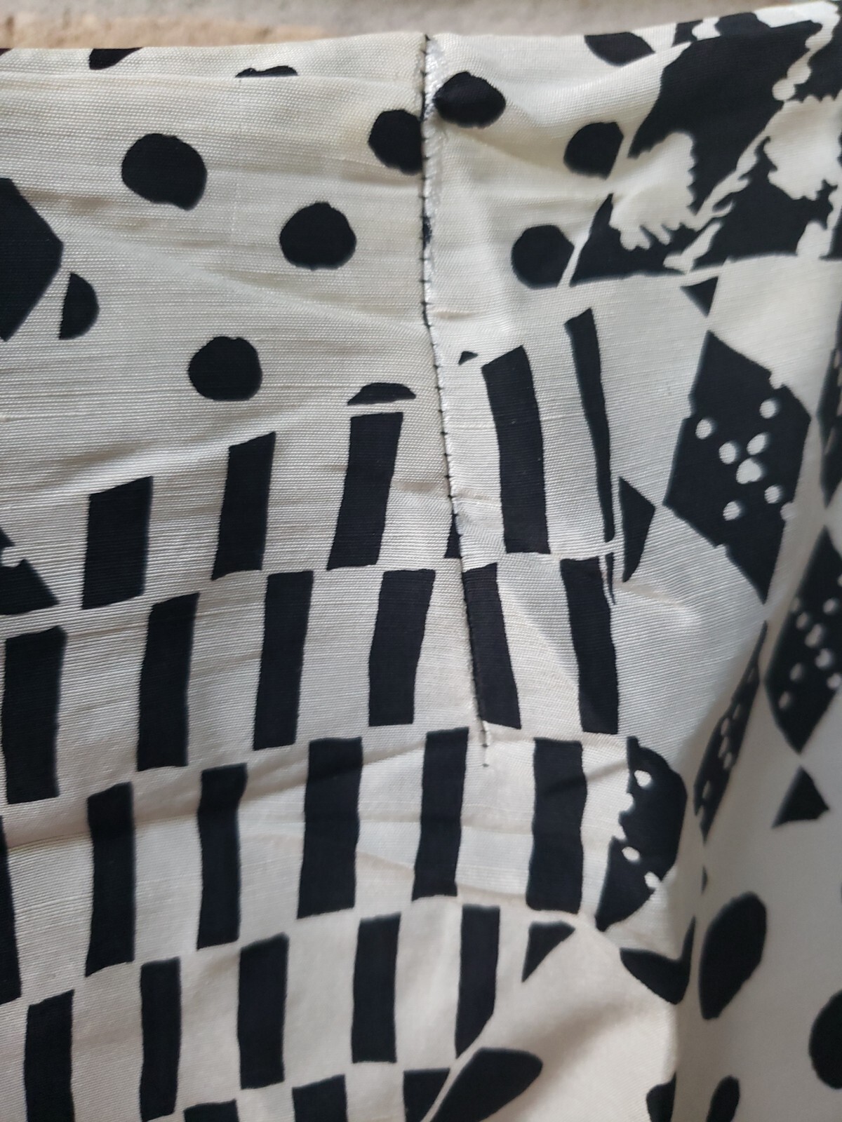 VTG 90s Cache Black White Print All Silk Mini Skirt Sz 8 Club Cougar Y2K FLAWS