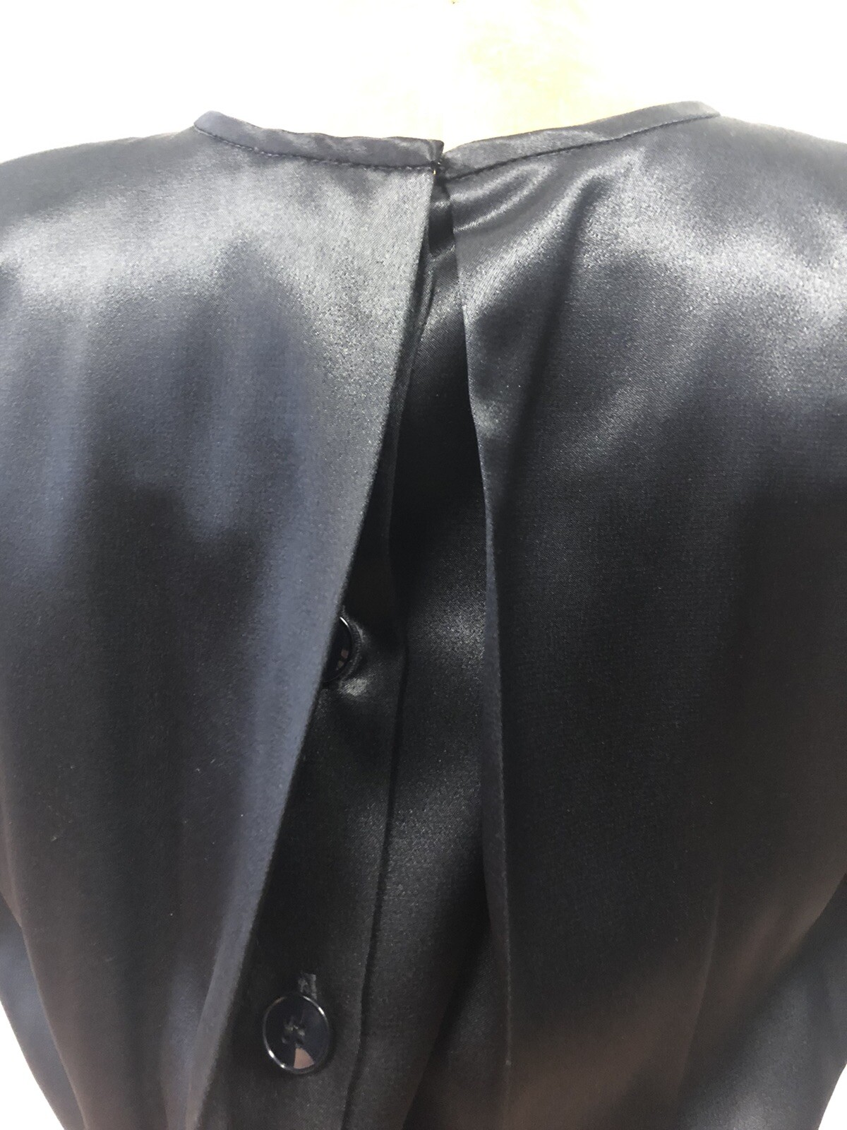 VTG 1980’s ALBERT NIPON Short Sleeve Black Dress, Great Details, Classic Look!