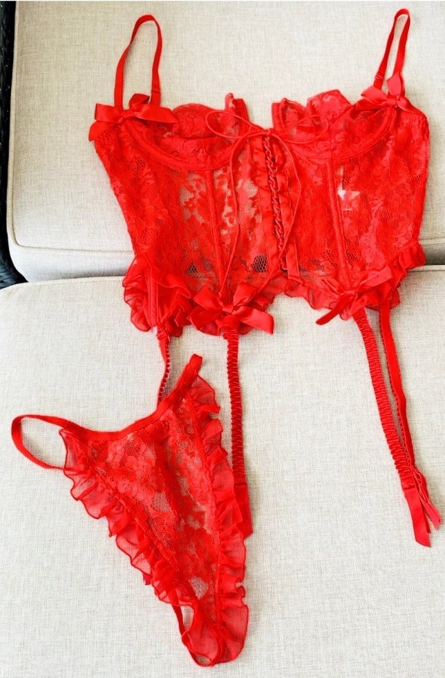 Vintage Y2K Victoria’s Secret Gold Label Red Sexy Bustier Corset Set 34B Small