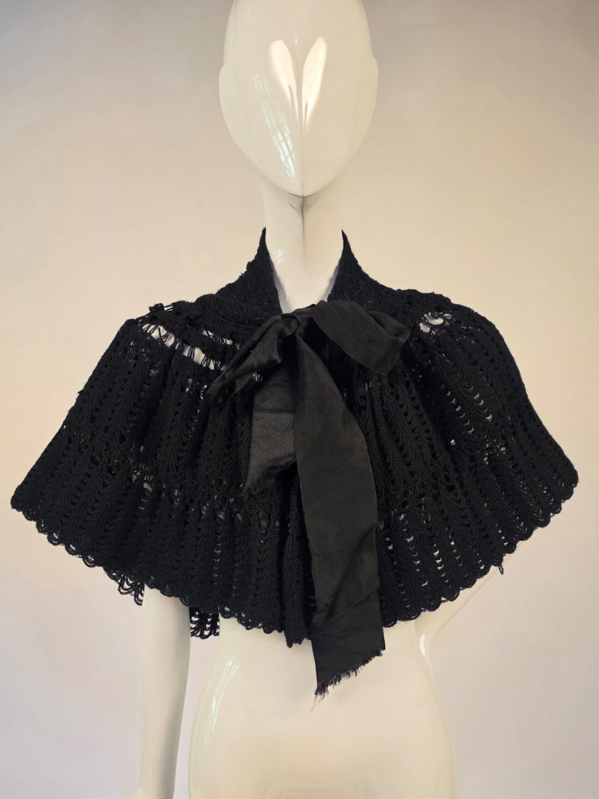 VICTORIAN 19TH C BLACK HAND KNIT CAPE W SILK TIES FOR DRESS
