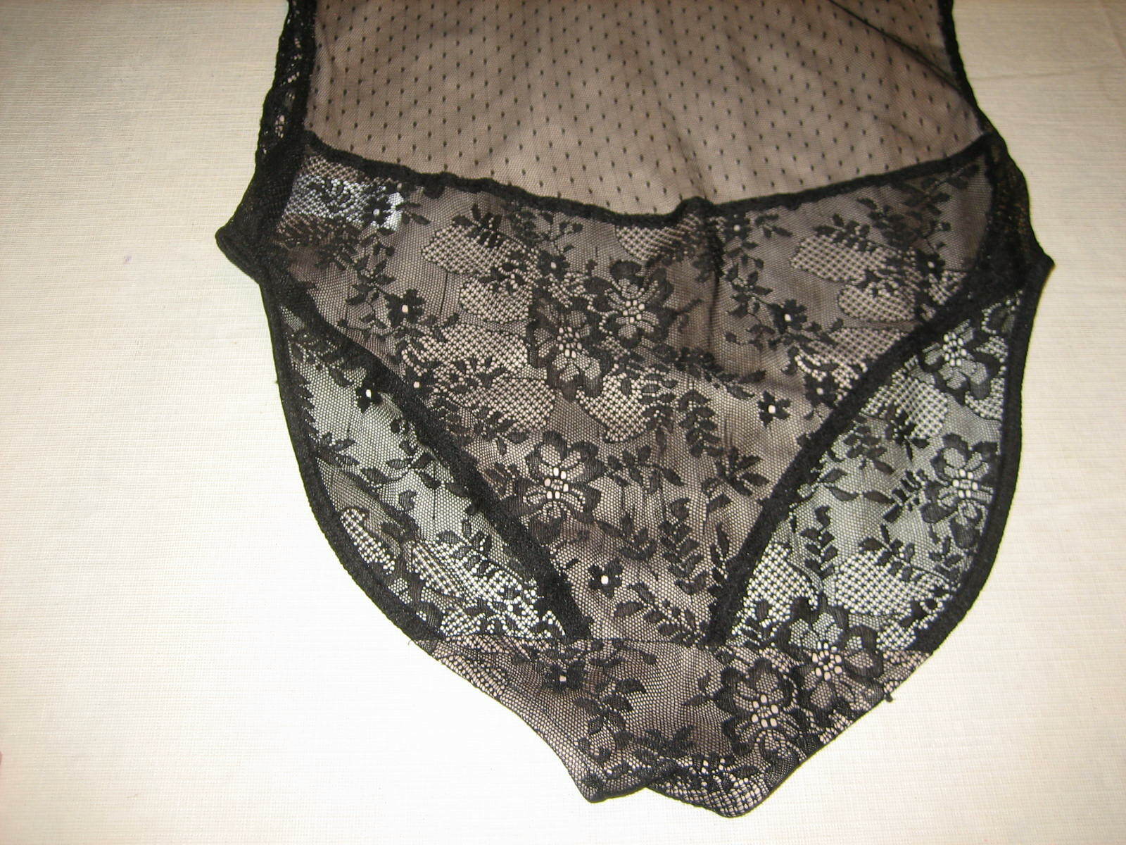 EXPRESS Black Lace Over Cream Body Suit / Teddy, Cap Sleeve – Size S