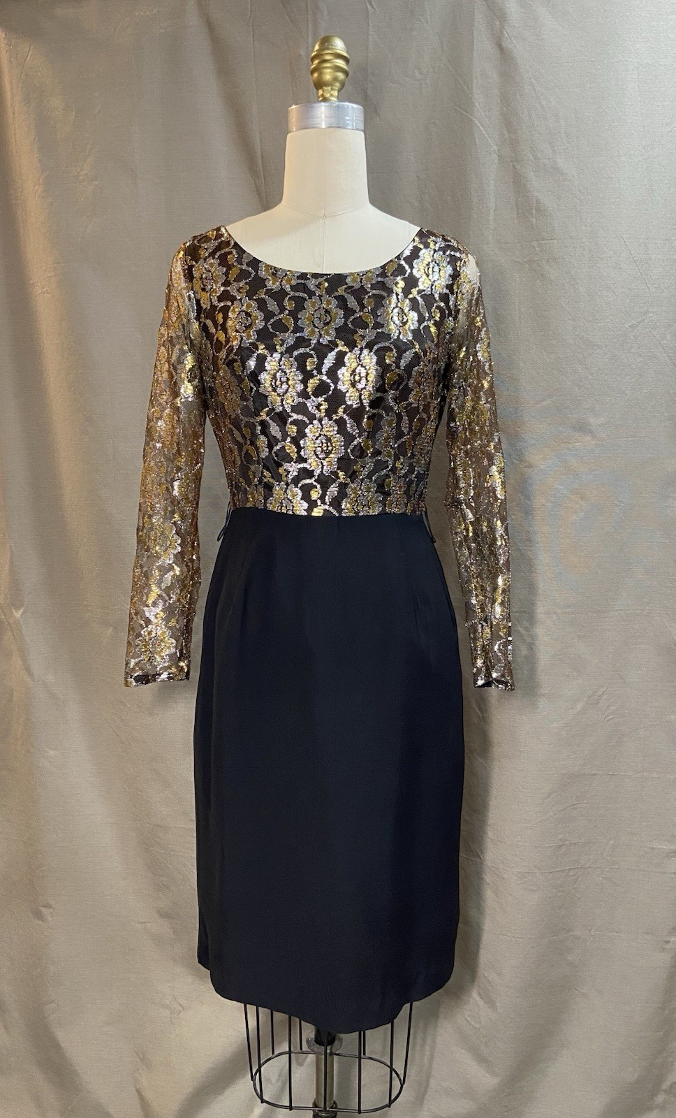Vintage 1960’s Cocktail Dress Gold Black Metallic Lace Size 2