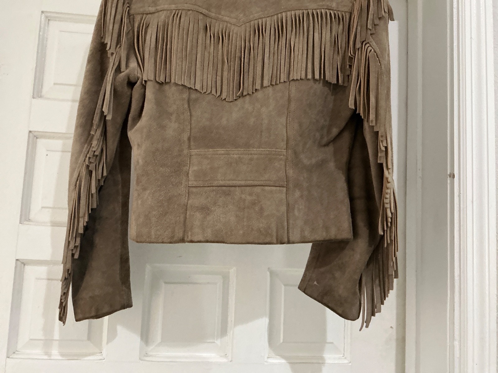 VTG 80s Wilson’s Leather Taupe Suede Fringe Jacket Size 14 – RUNS VERY SMALL