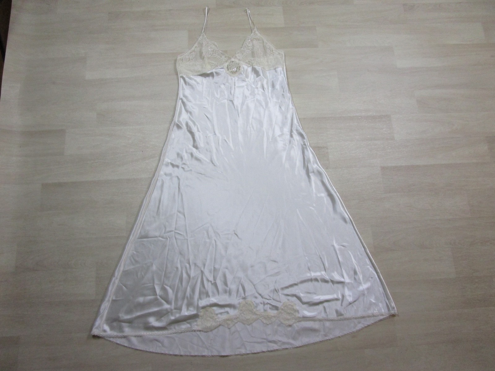 Vintage 90s Valerie Stevens Liquid Satin Nightgown (M) White Bridal Lingerie