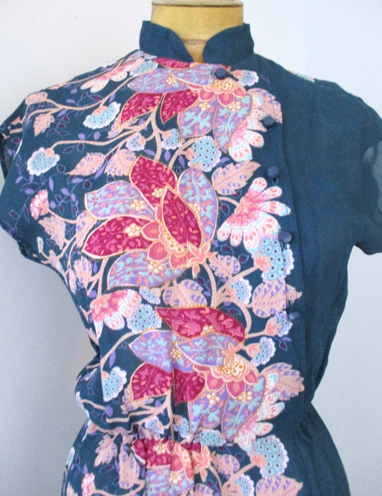 Vtg 70s Blue Red Floral Asian-Inspired Chiffon Slit Dress Asymmetric Buttons 9