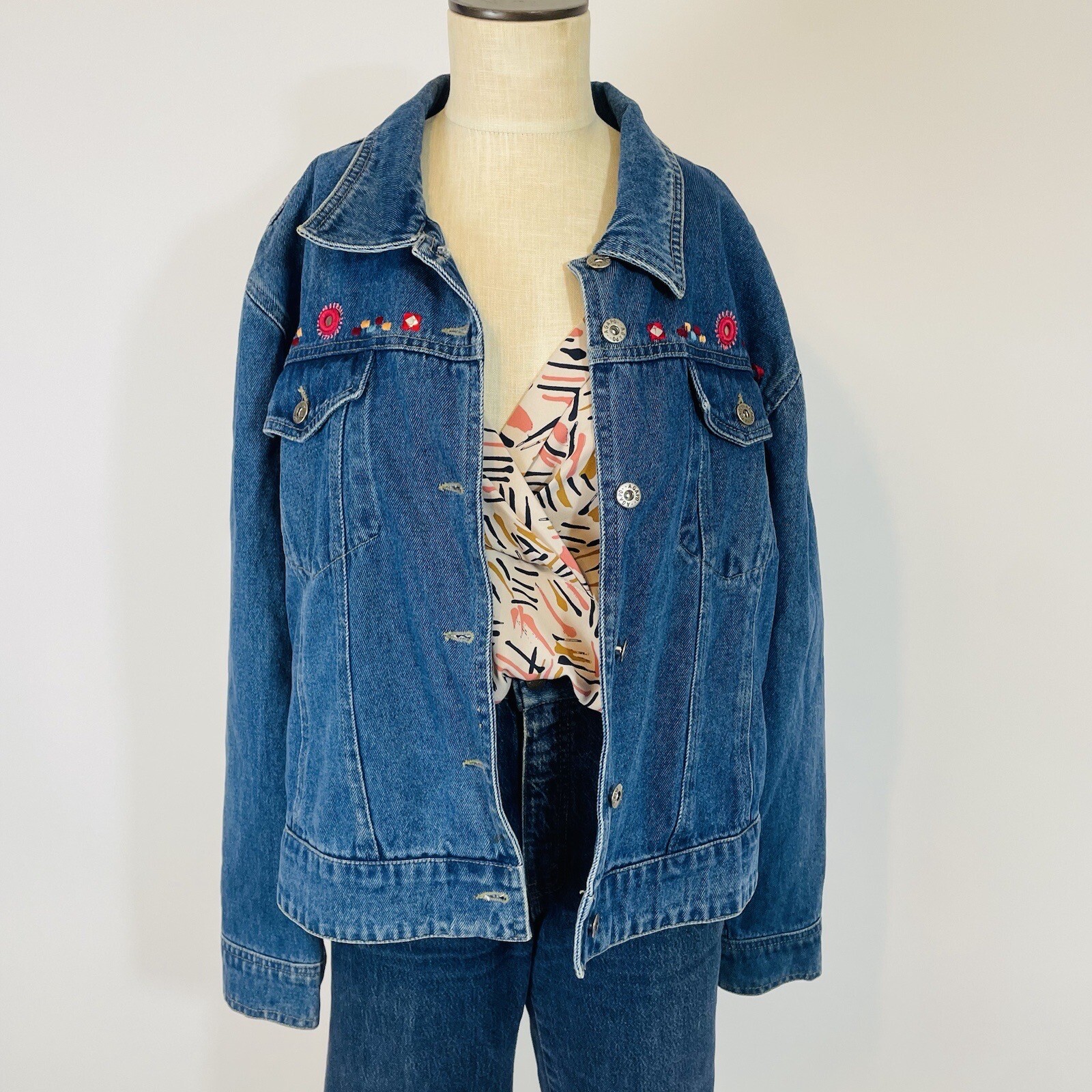 Vintage 90s Agapo Denim Jacket Women’s Embroidered Beaded Floral Trucker Blue