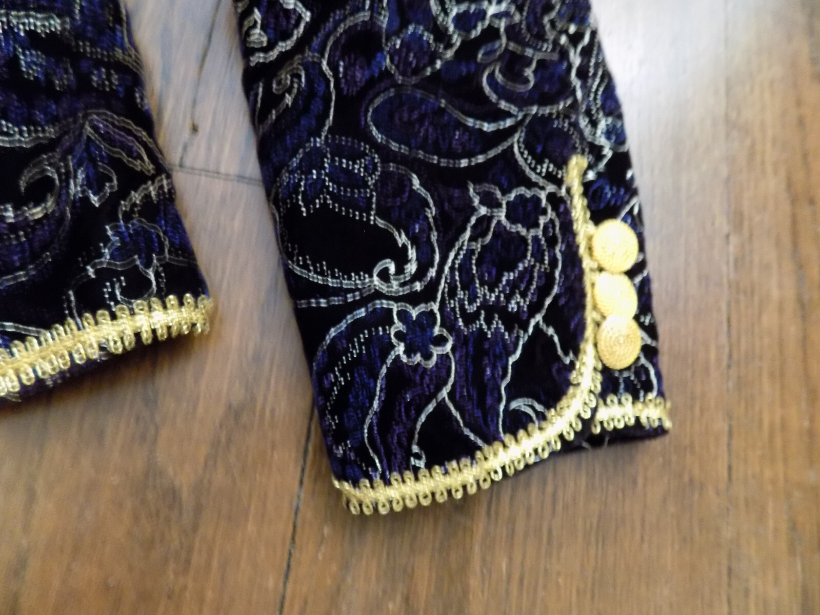 Vtg Velvet Black Brocade Jacket Blazer „braided” Buttons Gold ribbon Trim sz S