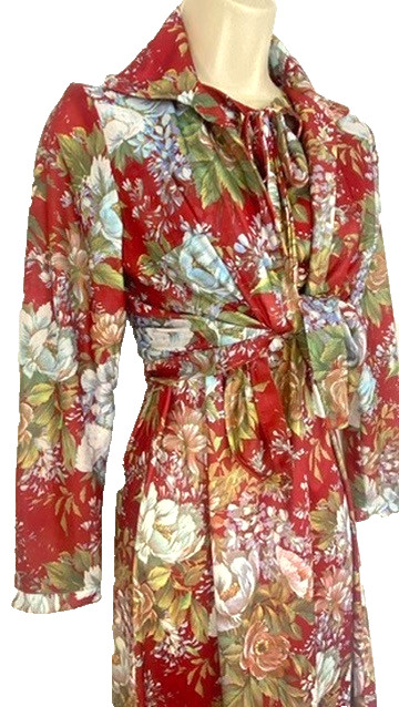 Vintage 1970s red floral midi dress set long sleeve shirt blouse maroon