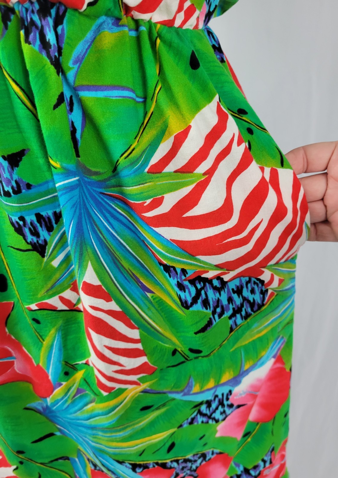 Vtg Green/Red/Blue Tropical Print Wrap Bodice Dress w Elastic Waist Size Med?