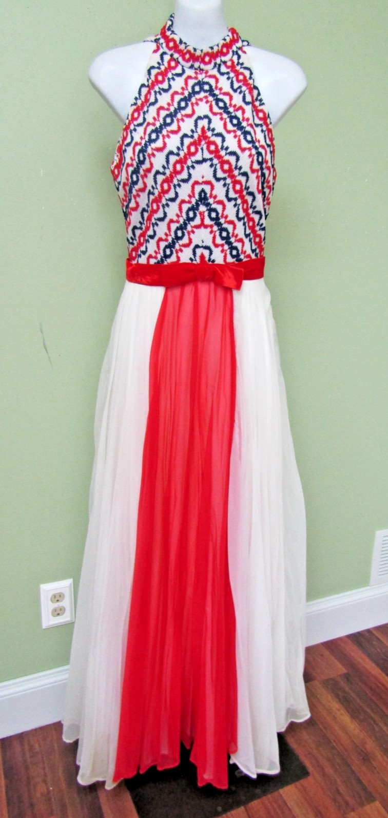 VINTAGE 70’S RED, WHITE, AND BLUE FULL LENGTH DRESS / 34″ BUST