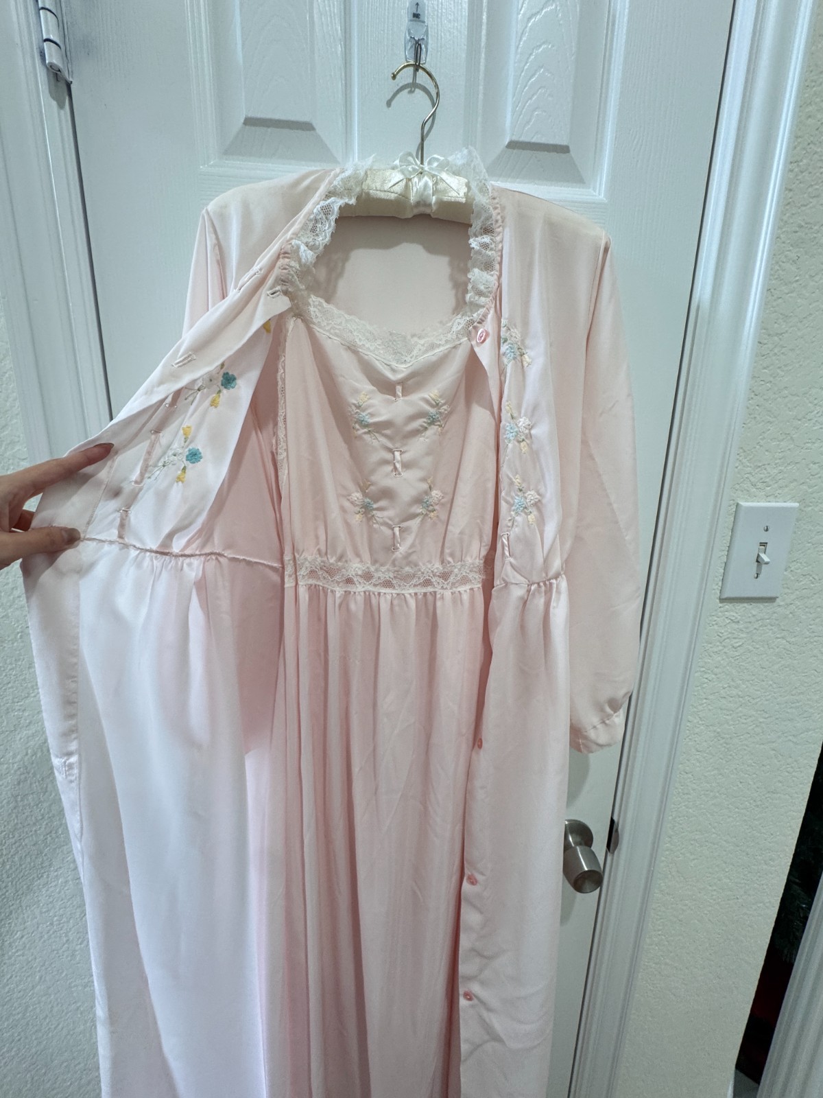 Vintage 70s 80s Corhan Noumair Pink Peignoir Set Embroidered Lace ILGWU USA S