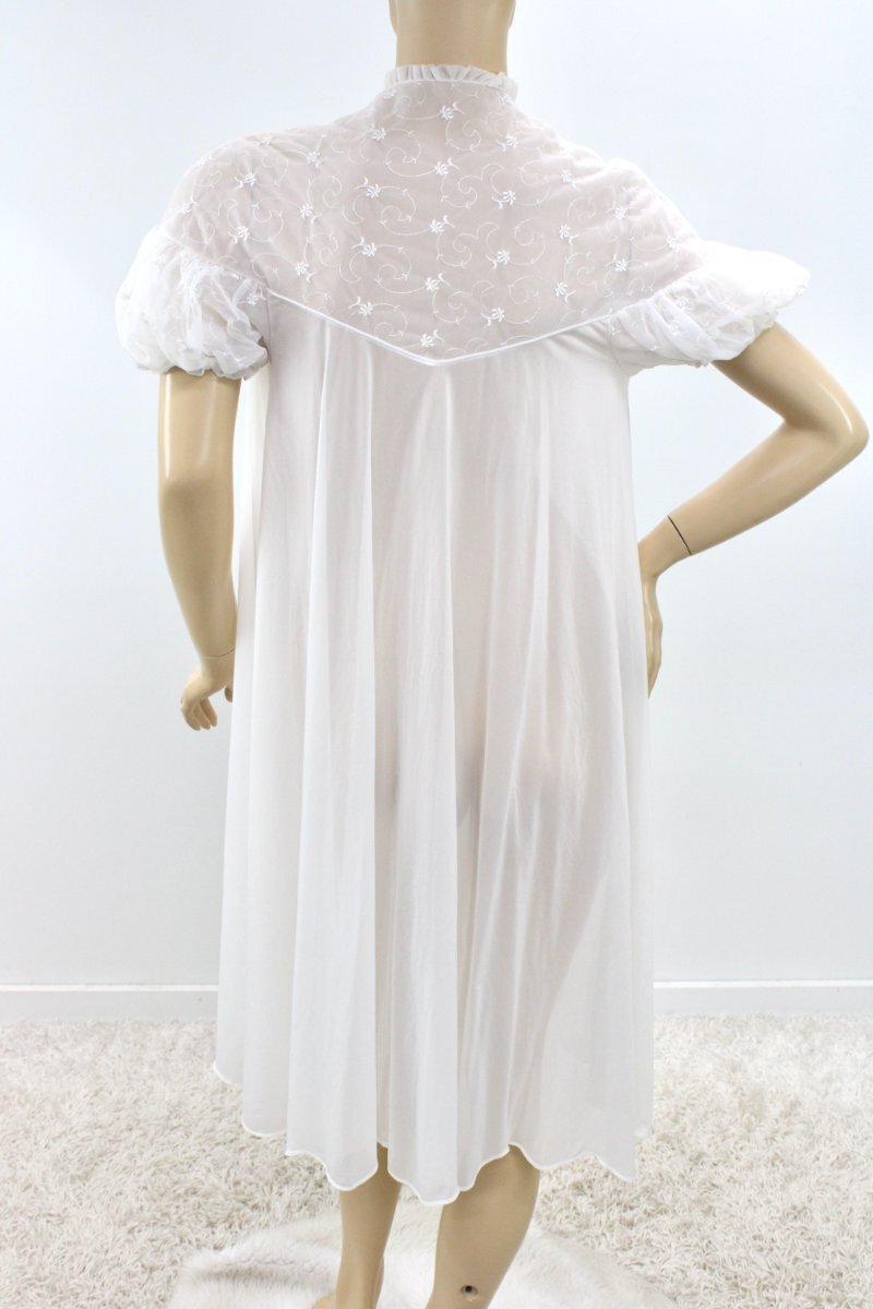 Vintage Vanity Fair Peignoir House Coat Robe Super Soft Nylon sz 32 S