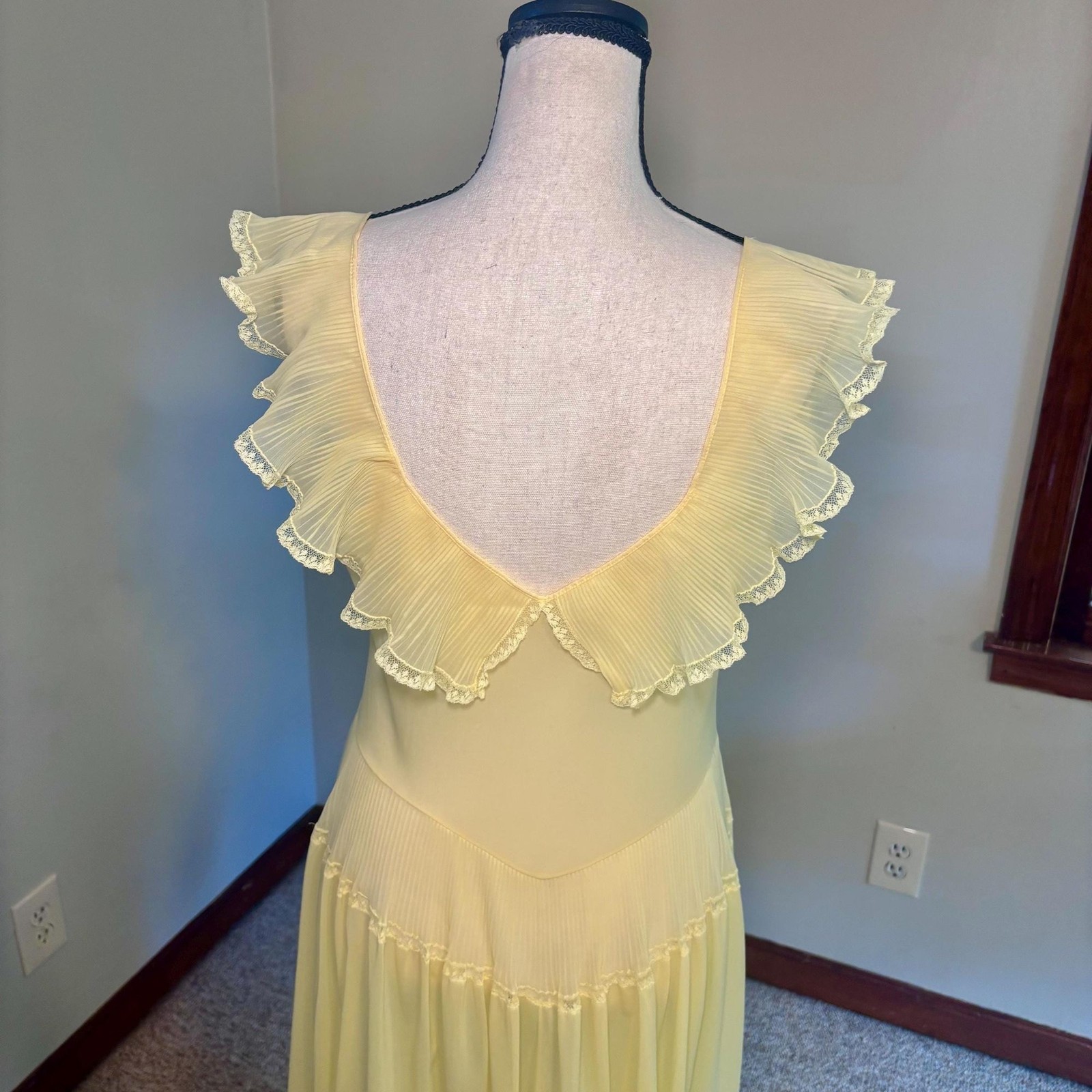 Vintage 70s Vanity Fair Romantic Ethereal Sheer Yellow Slip Dress Size Small