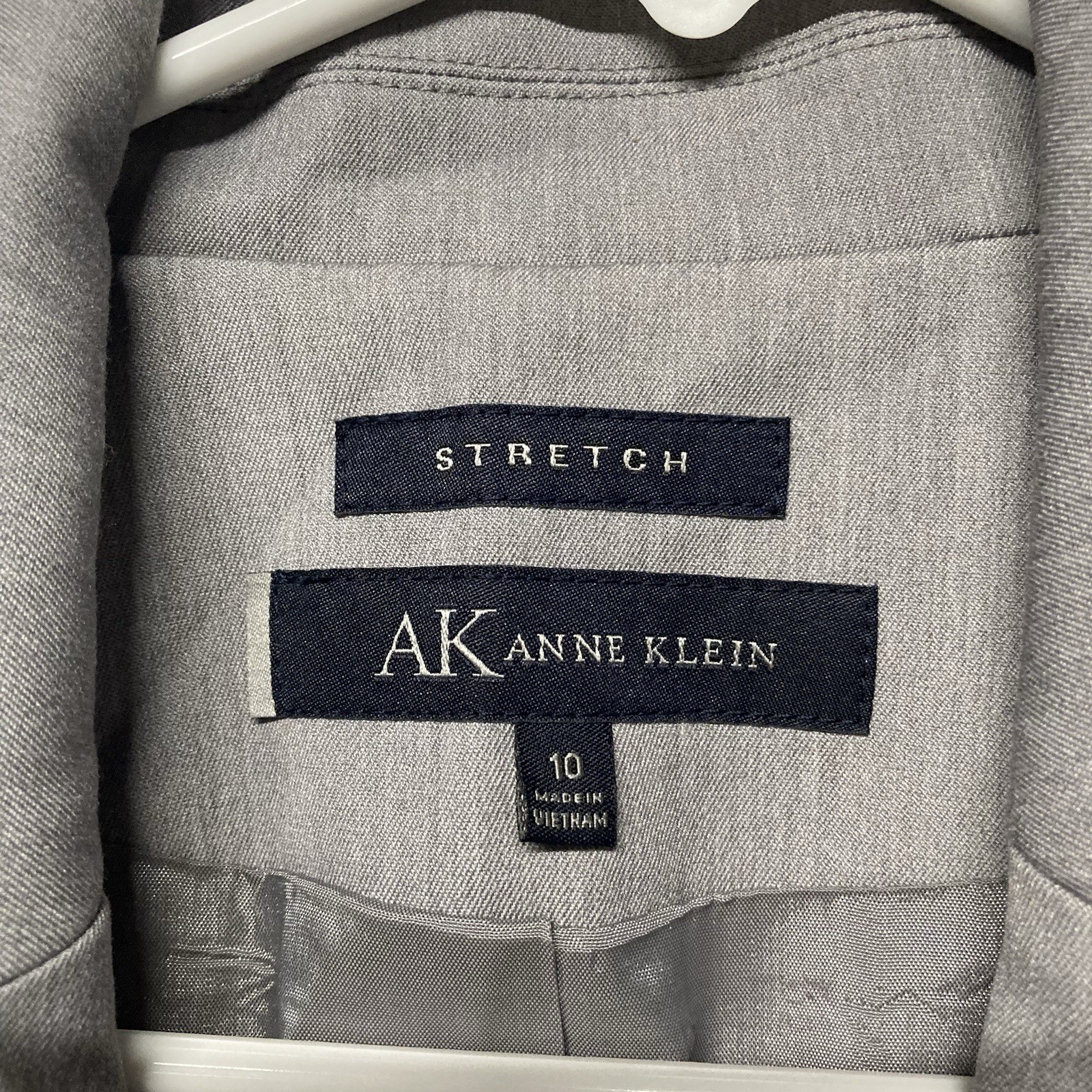 Skirt Suit Womens Size 10 Stretch Gray ANNE KLEIN 2 piece Professional Workwear