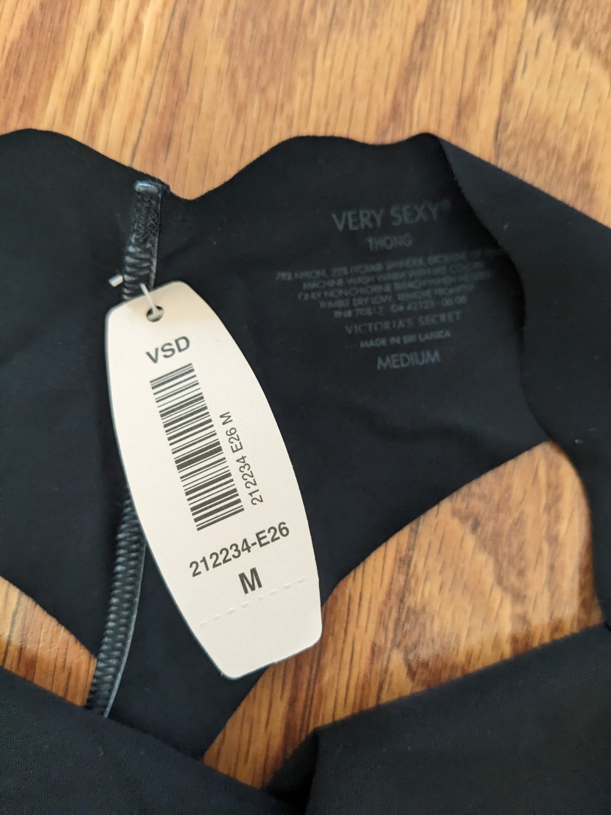 Vintage 2008 08 Victoria’s Secret Very Sexy Thong smooth panty low rise scallop