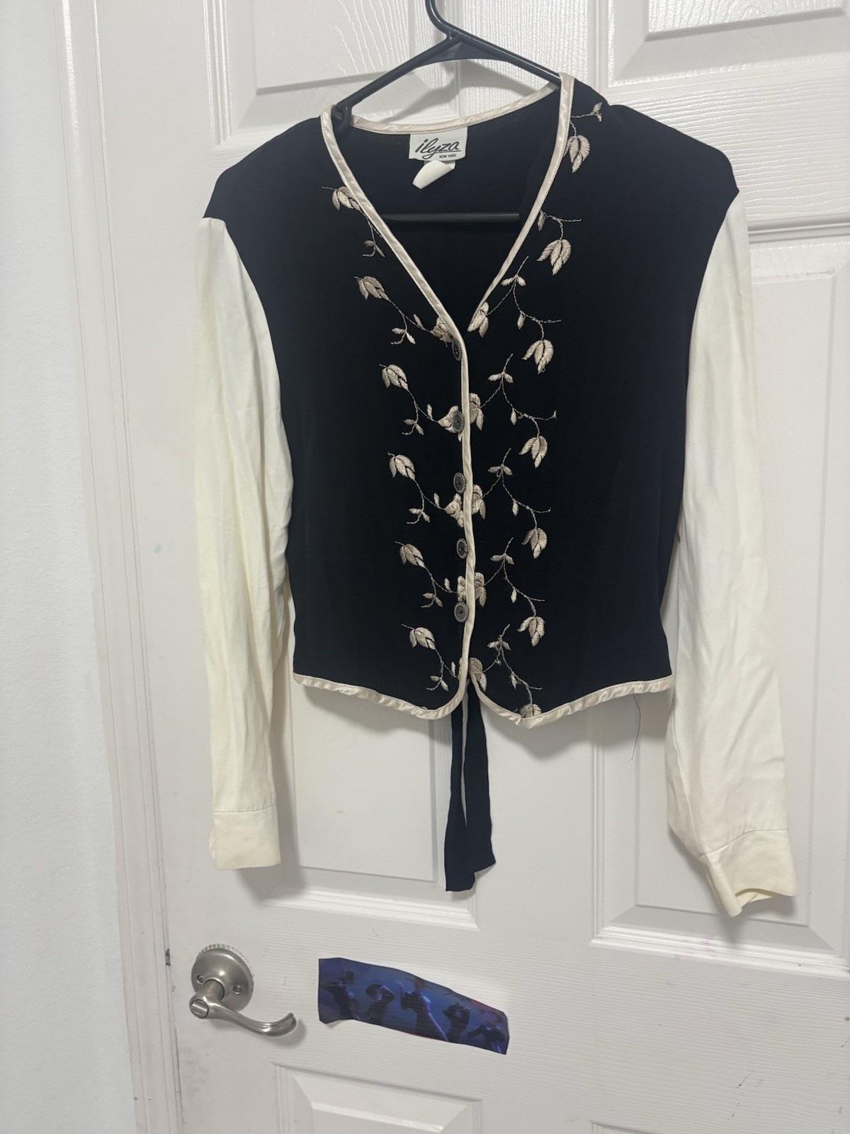 Vintage 90s Embroidered Vest Blouse – Cottagecore Floral Button Front
