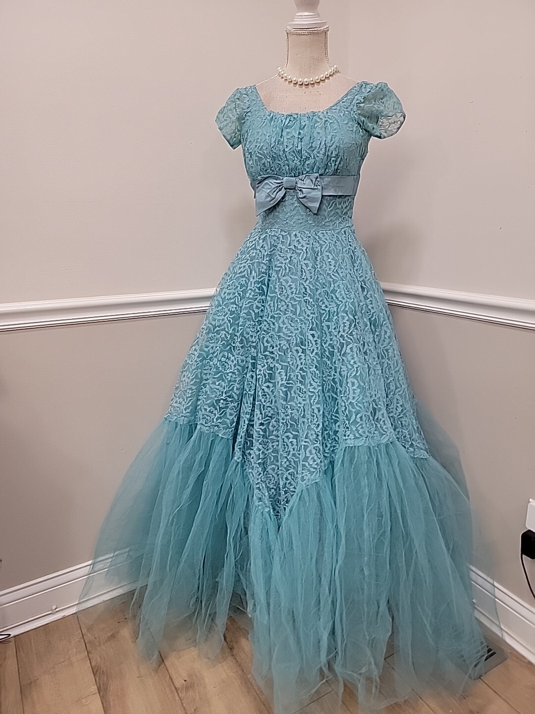 Vintage 1950’s Mid-Century Lace Tulle Party Prom Maxi Dress Circle Skirt