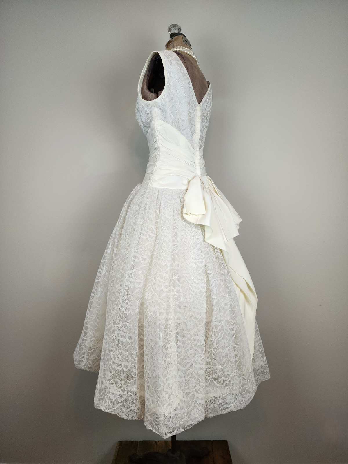 Vintage 1950’s Warm White Satin with Lace Overlay Cocktail Dress Size Medium