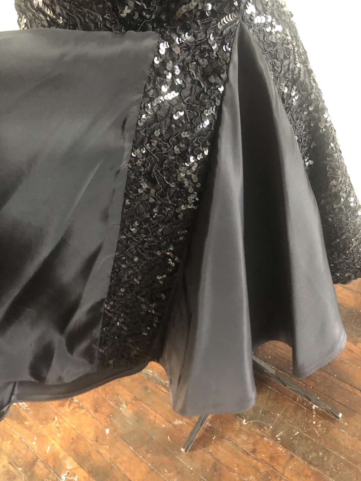 Elegant 1980’s Black Sequin & Ribbon Strapless Dress, XS/S
