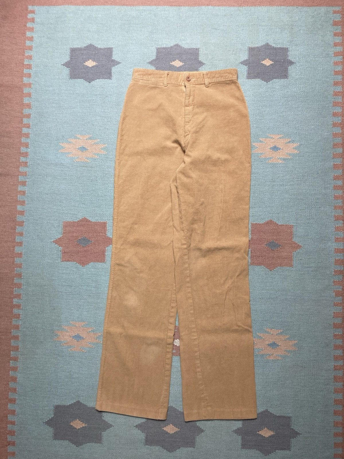 Vintage 70s 80s bell bottom flare pants corduroy khaki tan changing scene 26×31