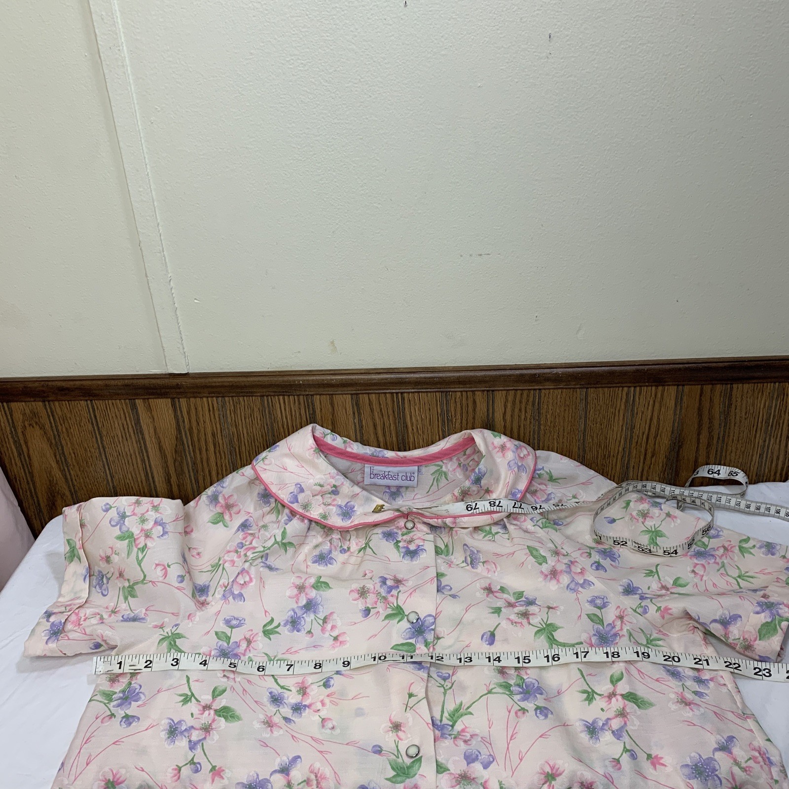 Vintage Women’s Robe Snap Front Duster Size Medium House Dress Lounger Pockets