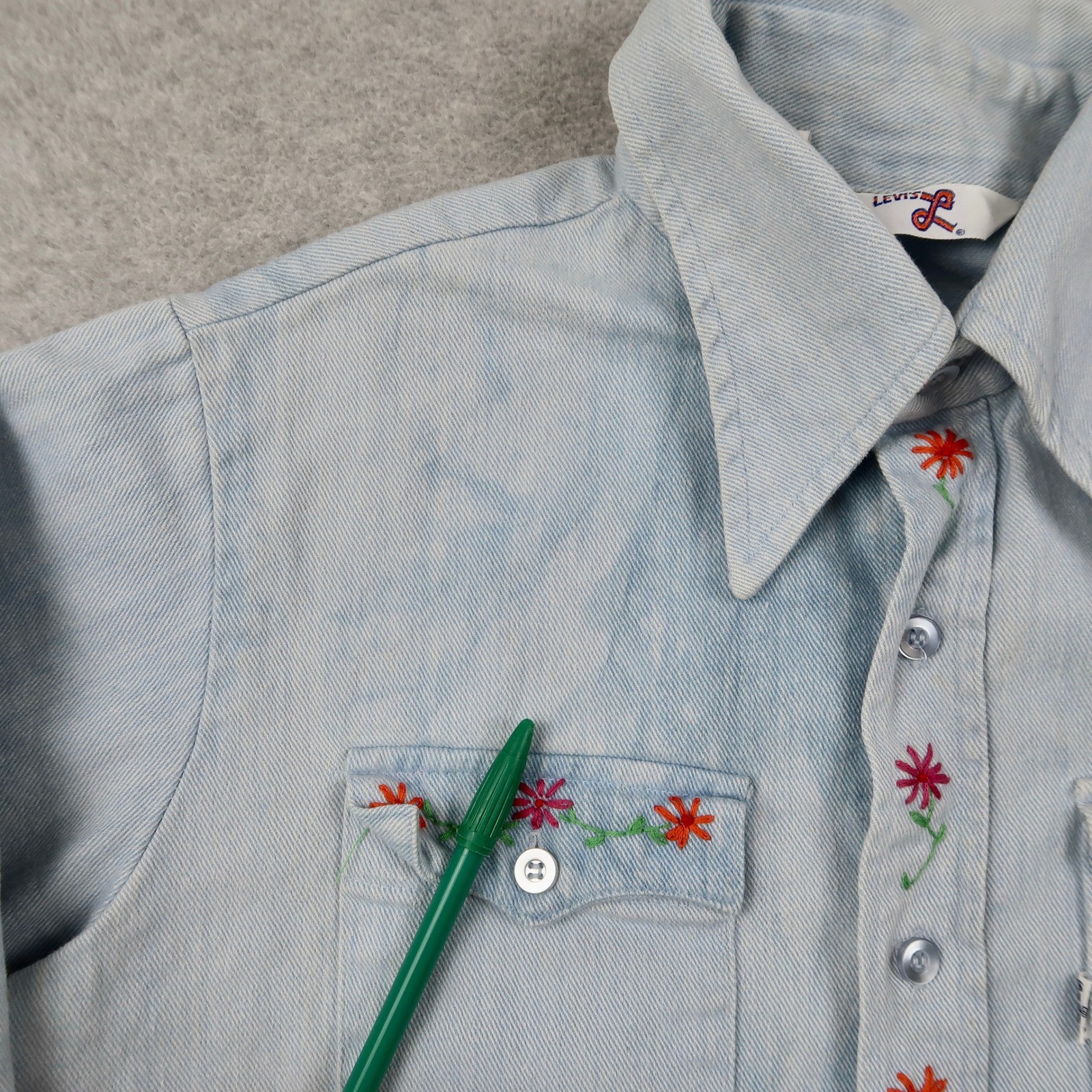 Vintage 70s Levis Big E Denim Shirt Womens M Floral Embroidered Western USA