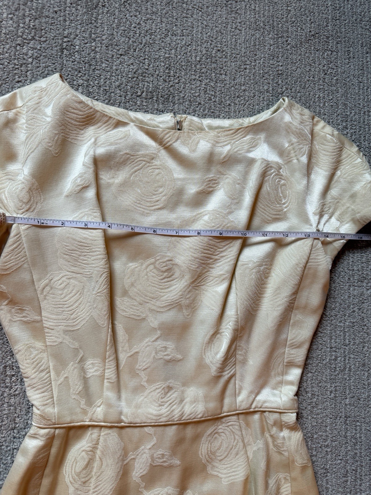 Vintage 1960s Ivory Brocade Johnny Herbert dress Size 0 EUC