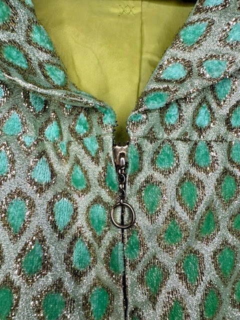 VTG T. Jones 1960s 2pc Skirt Suit Green Gold Brocade Mod Jackie O Set Sz S/M