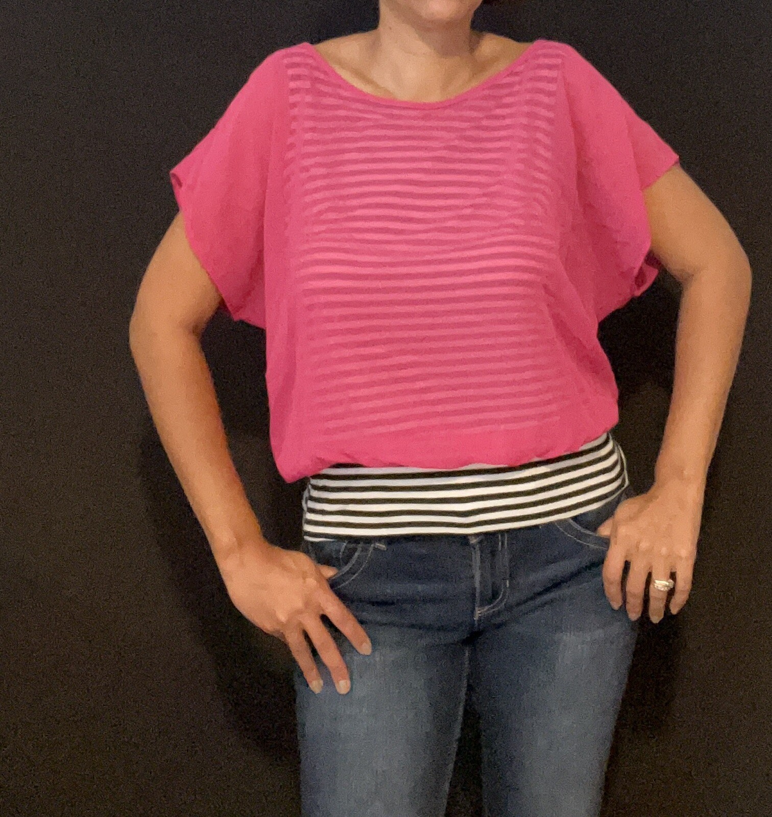 Vintage 90 I.N. Studio Woman Black-and-white stripes pink Sheer Ladder Top SZ M