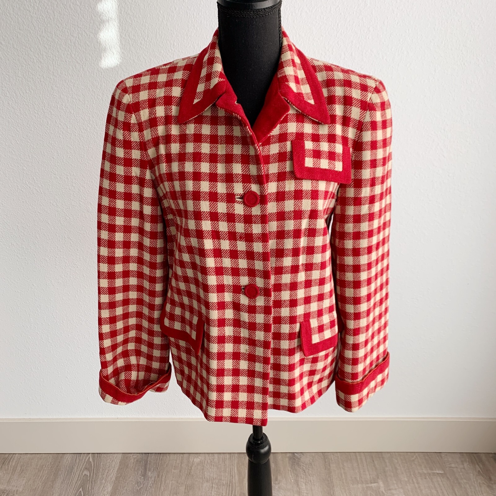 Vintage Dozi A.J. Izod Red Checked Two Button Wool David Crystal Jacket Bust 37″