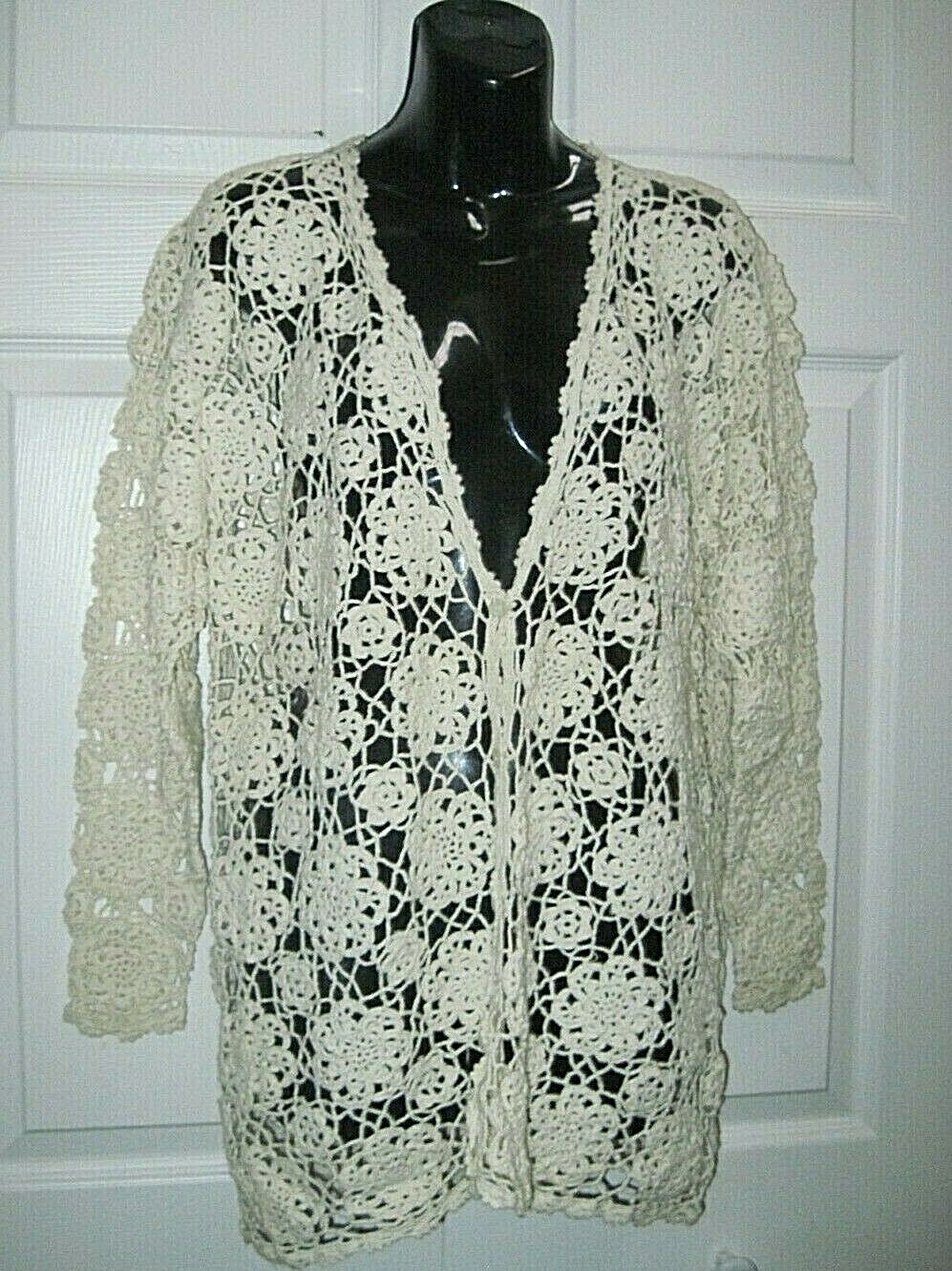 Styles to Go Women’s Large Crochet Knit Top Sweater Long Sleeves Buttons Front