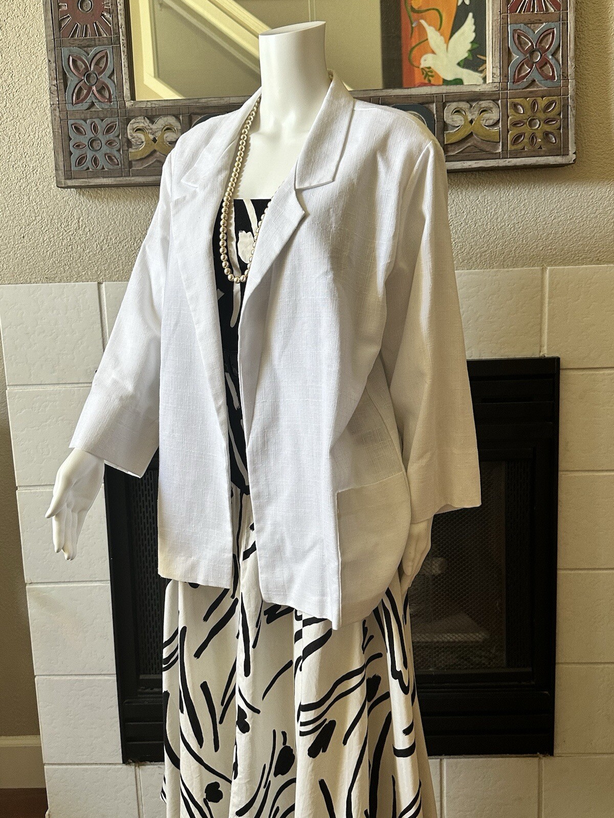 Vtg Joanna White Lightweight Blazer ShoulderPads Pockets Chest 50”, Length 28”