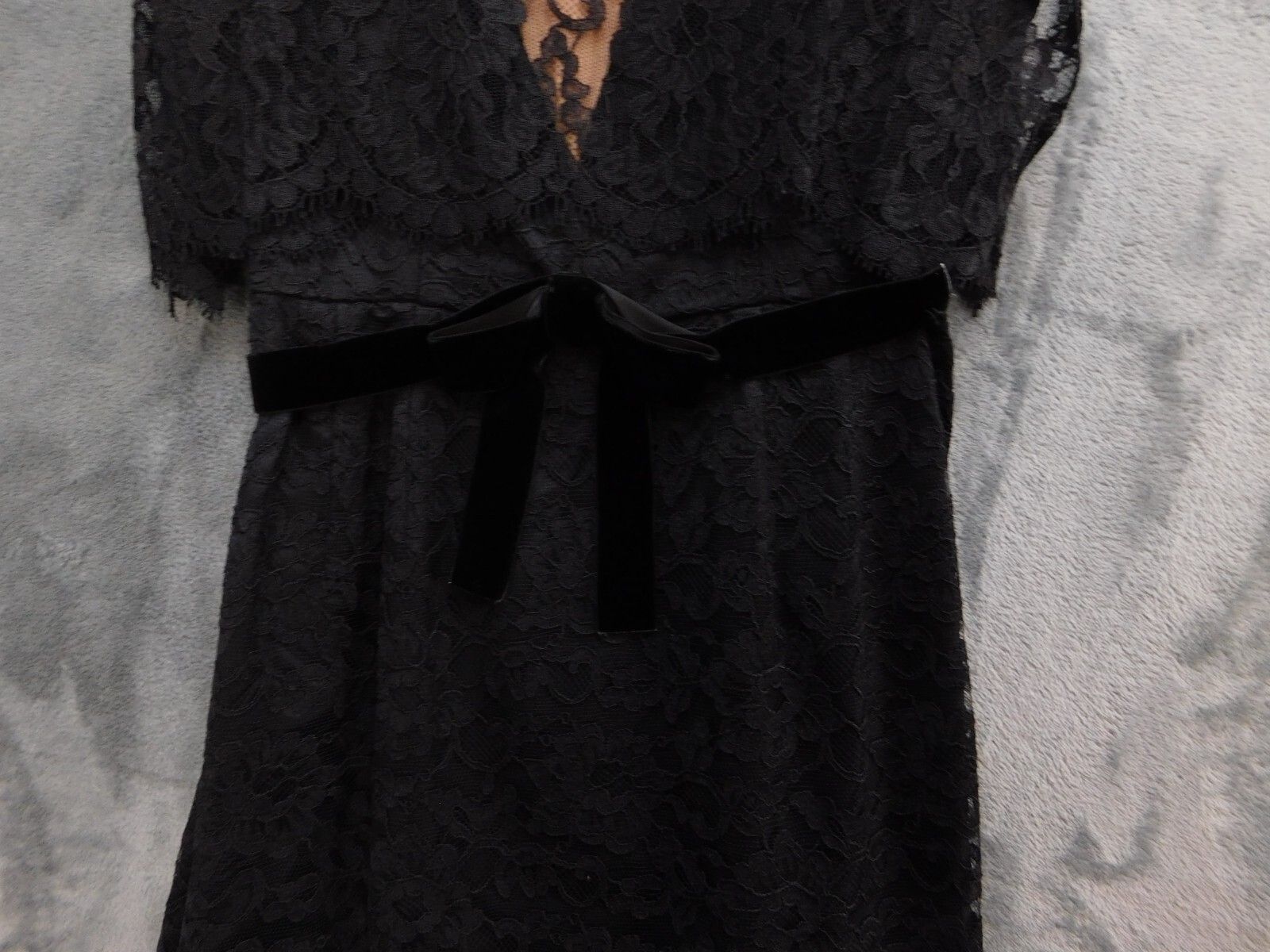 1960’s black Chiffon Dress w Lace Bodice & Chiffon Cape Collar Sm