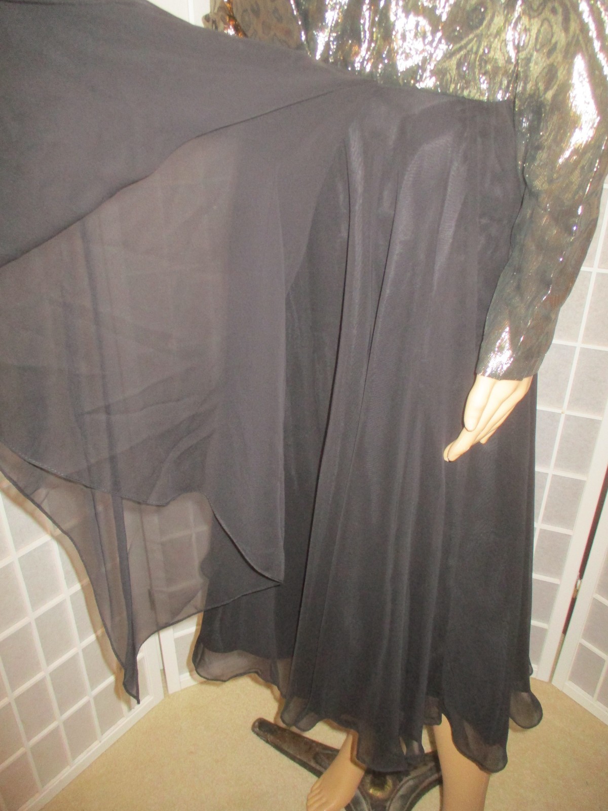 Cachet by Bari Protas vintage metallic/chiffon party dress