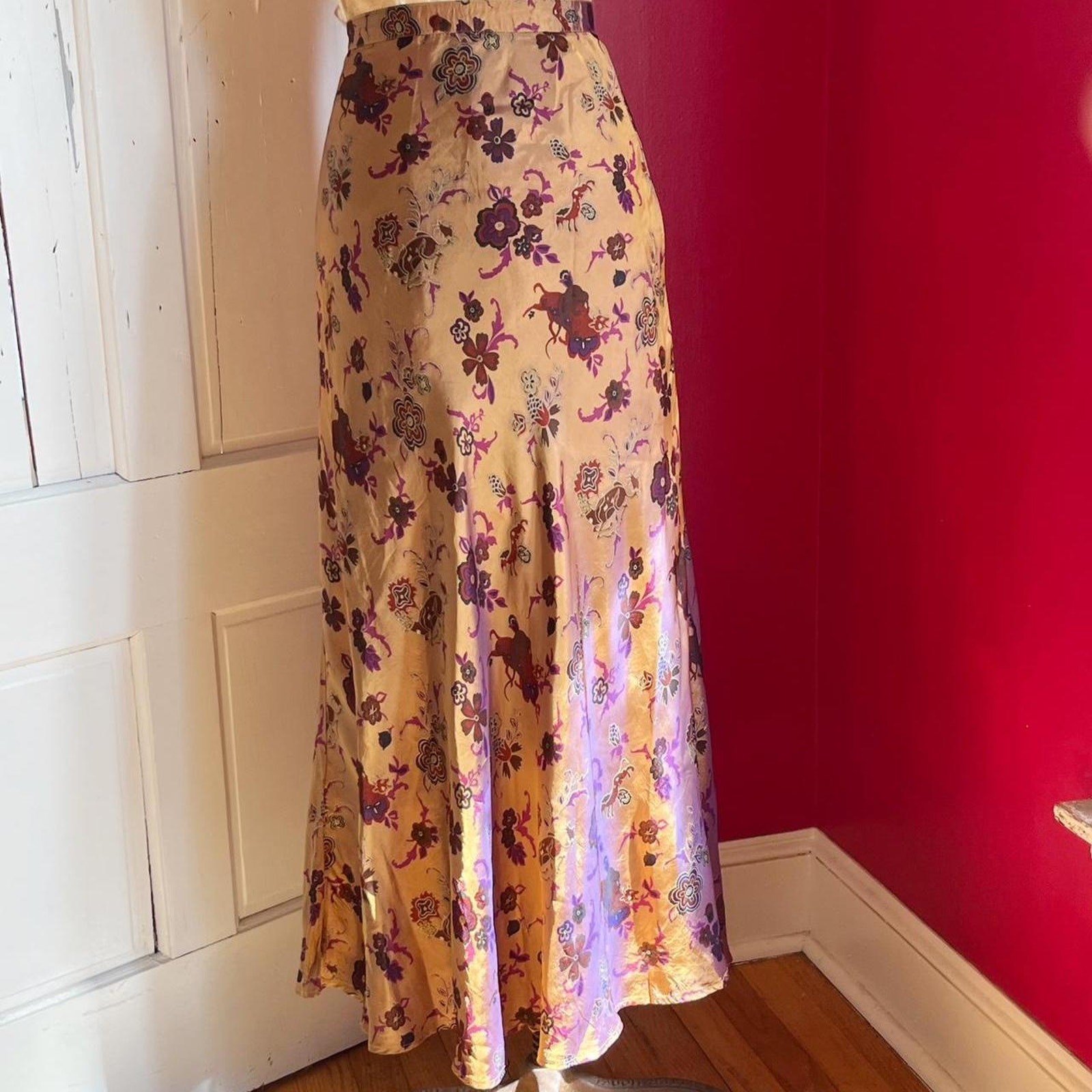Vintage 1990s Boho Gold Satin Purple Sheen Bull & Wildcat Print Slip Skirt XS