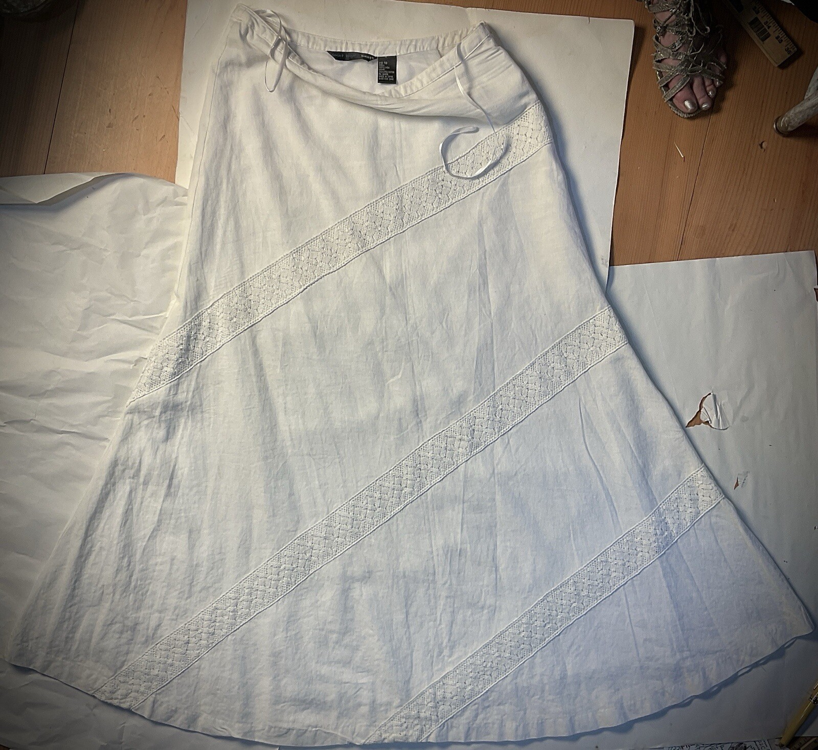 White Linen Long Skirt SZ10 Lined Waist=30” Waist To Hem=39” Zip Hook Closure