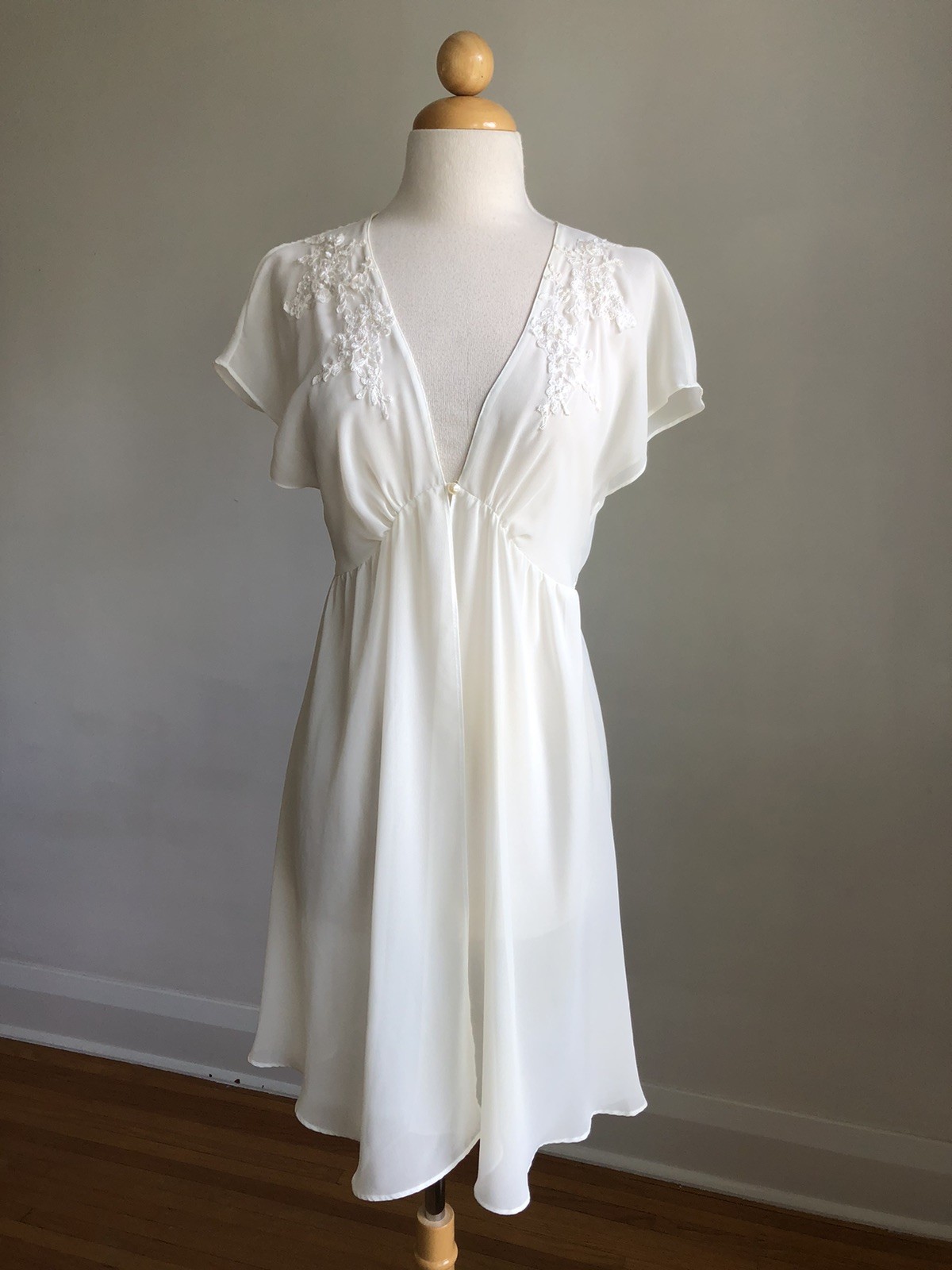 GORGEOUS VTG BELLE NUIT Intimates Ivory Chiffon Beaded Bed-jacket Peignoir SZ S
