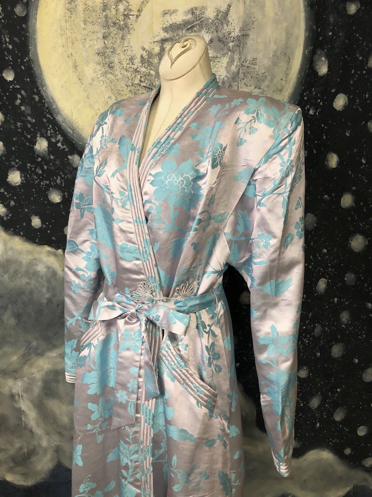 Vintage 40s Silk Floral Glamorous Old Hollywood Dressing Robe