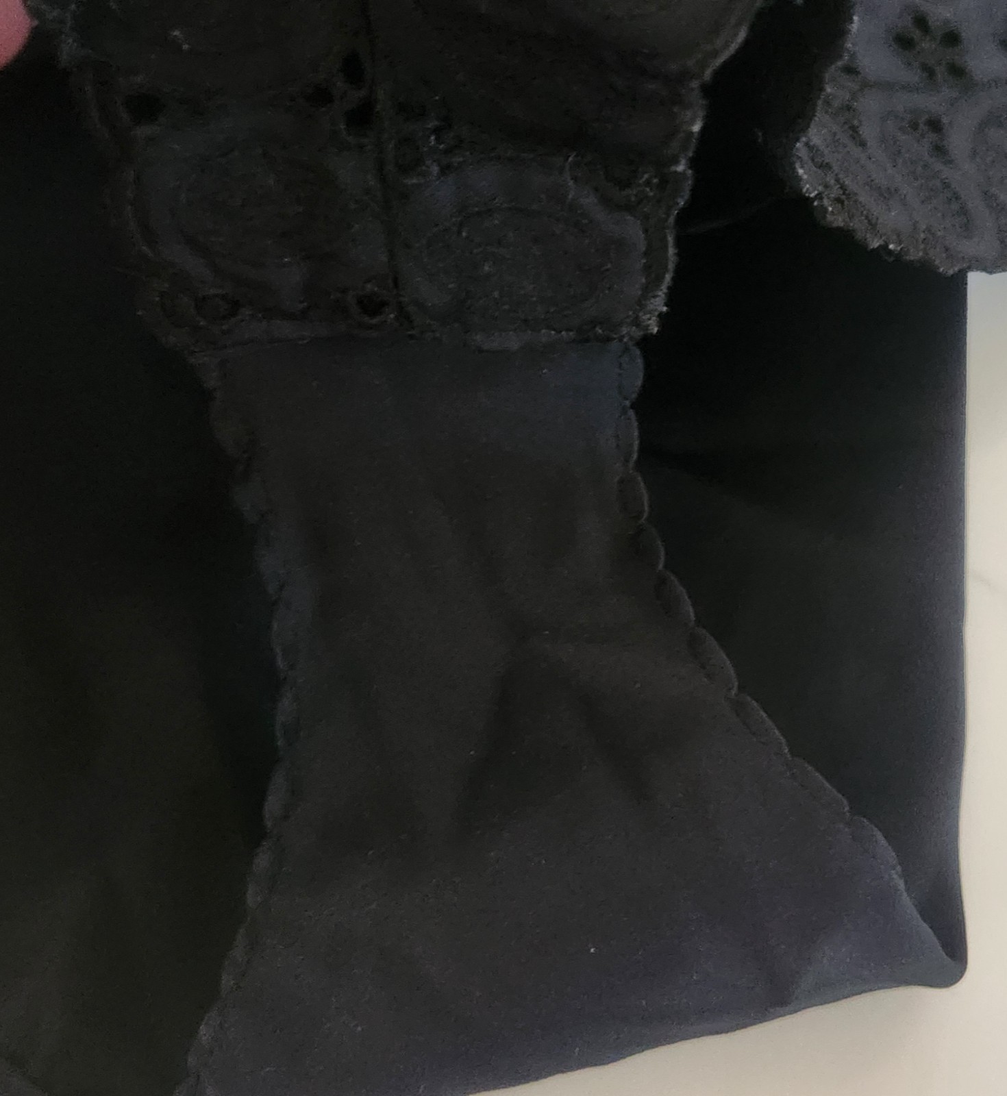 Vintage VASSARETTE Black Cut Out Lace Accents Bodysuit 1 Piece Lingerie Size 32