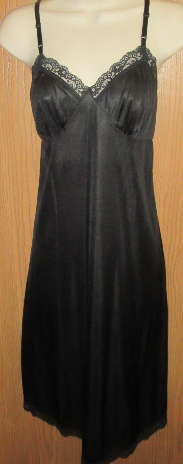 unworn vintage size 36 DEENA BLACK sheer LACE NYLON full slip NIGHTGOWN